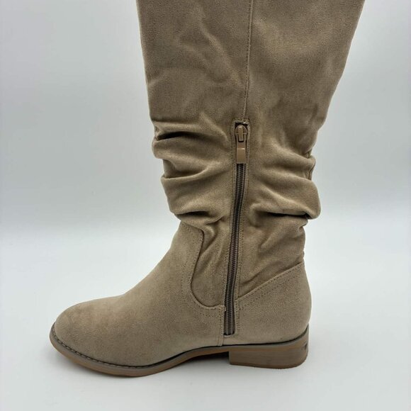 Shoe’N Tale Knee High Boots Khaki Suede Side Zipper Women’s Size 7
